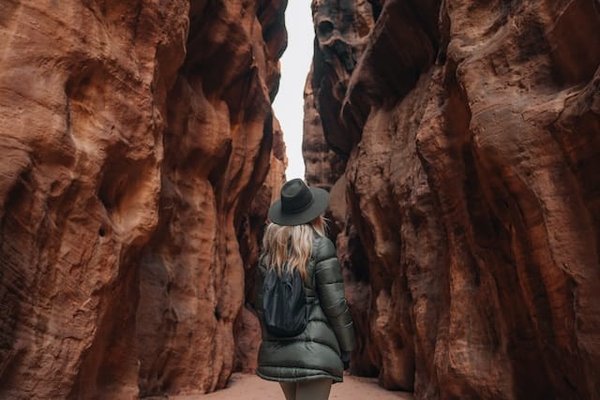 Quelles méthodes pour débuter dans la création de vlogs de voyage culturel?